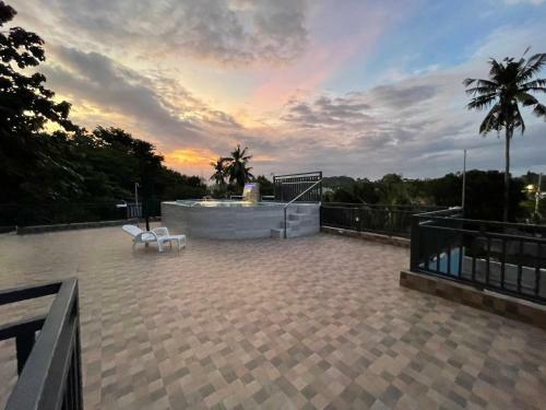 Villa Charming Apartelle With Swimming Pool -exclusive