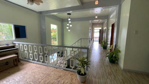 Villa Charming Apartelle With Swimming Pool -exclusive