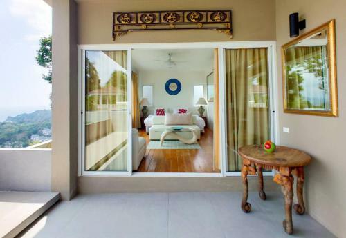 Lavish 5 Br Seaview Pool Villa