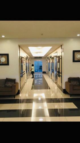 Apartamentos Makati Cbd Resort