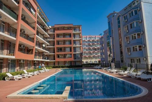 Studio 5 Sunset Beach 4 Apartments