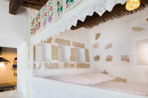 Vatha Traditional Cottage With A View