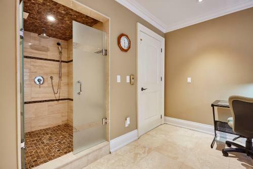 Elegant Apartment With Sauna