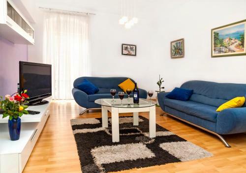 Apartment Wanderlust