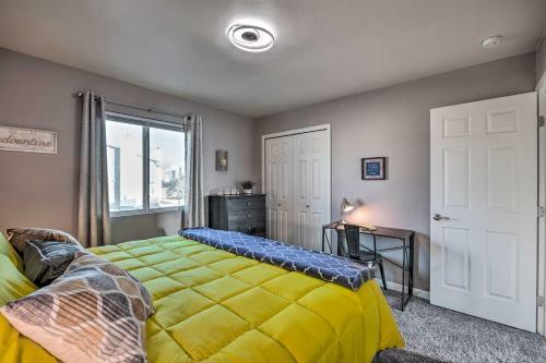 Colorado Springs Townhome Less Than 8 Mi To Downtown!