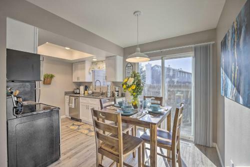 Colorado Springs Townhome Less Than 8 Mi To Downtown!