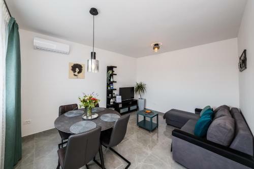 Apartmani Ujakovic