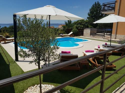Villa Holiday Home Magic View With Private Heated Pool
