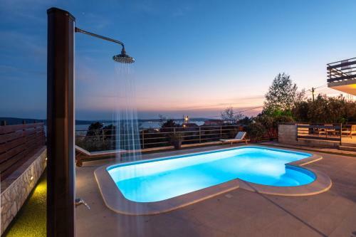 Villa Holiday Home Magic View With Private Heated Pool