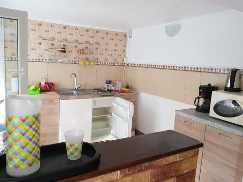 Hostal Yoyo Zurli Park
