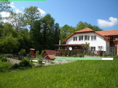 Hostal Yoyo Zurli Park