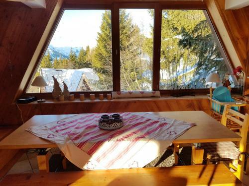 Le Chalet Pointu De Capucine