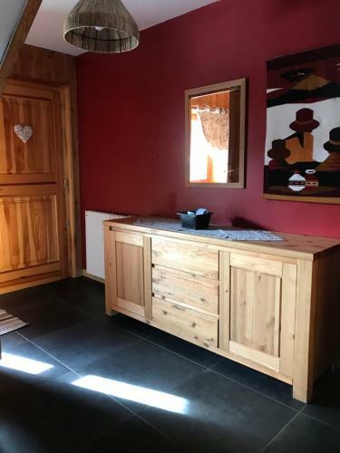 Le Chalet Pointu De Capucine
