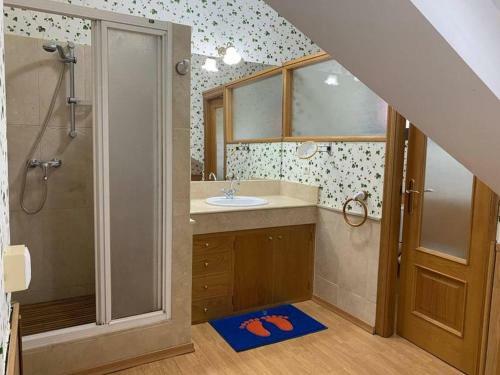 Hostal Single Room For A Relaxing Stay