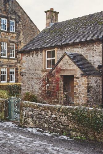 Knowl At Hartington Courtyard
