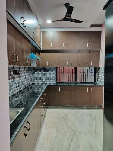 Hotel Temple Stay - Uma Residency And Guest House