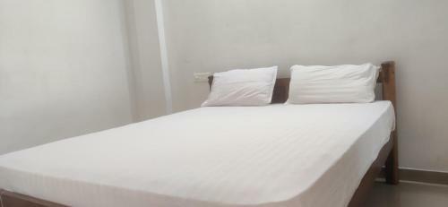 Anand Tourist Home