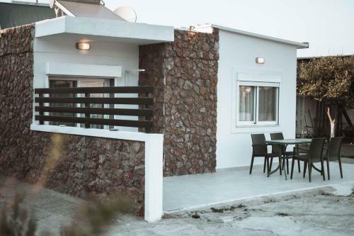 Stella's Holiday House