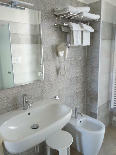 Andoramare Apartments