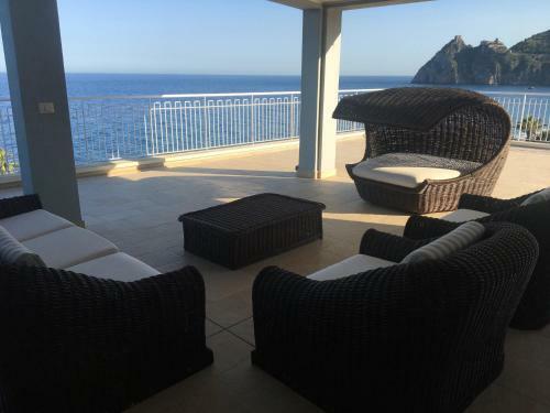 L'airone Sea House