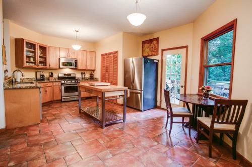 Blackberry Lodge