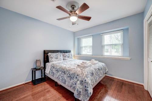 Adorable Home In Energy Corridor, Houston