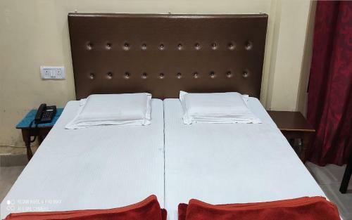 Lodge Hotel Avadh Balrampur