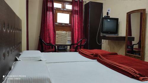 Lodge Hotel Avadh Balrampur