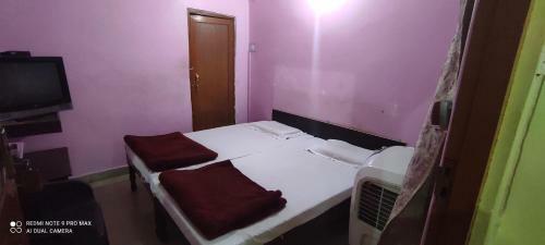 Lodge Hotel Avadh Balrampur
