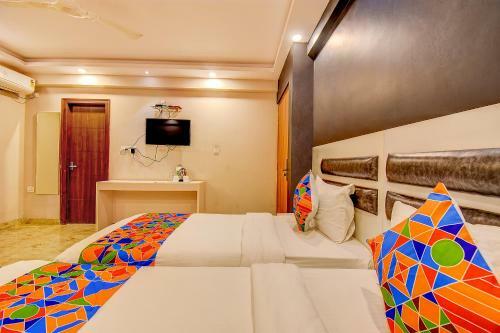 Fabhotel Srk Platinum Inn