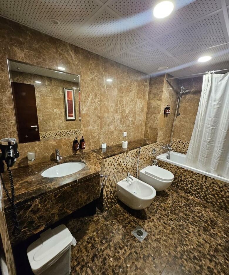 Tulip Creek Hotel Apartments