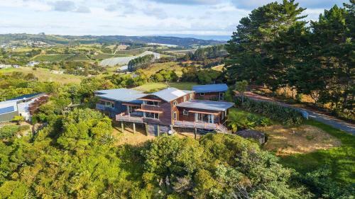 Seaview Sojourn - Waiheke Escapes