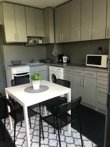 Sarafovo Beach Apartment Mit Terrasse