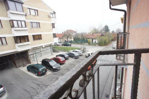Apartments Cyrano I And II