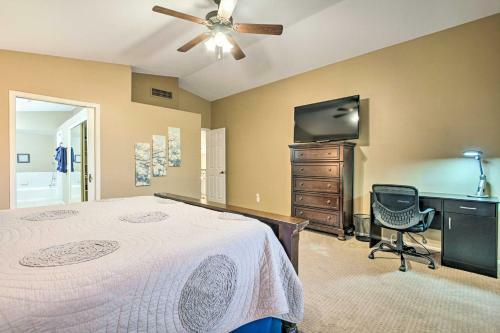 Grand Desert Oasis In Arrowhead Ranch With Pool!