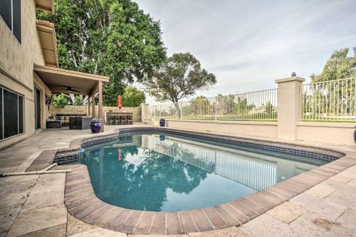 Grand Desert Oasis In Arrowhead Ranch With Pool!