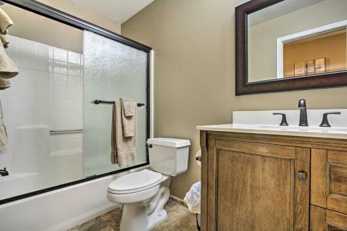 Grand Desert Oasis In Arrowhead Ranch With Pool!