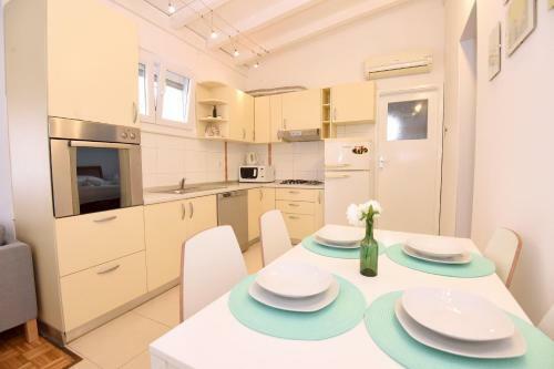 Sun And Sea Apartment