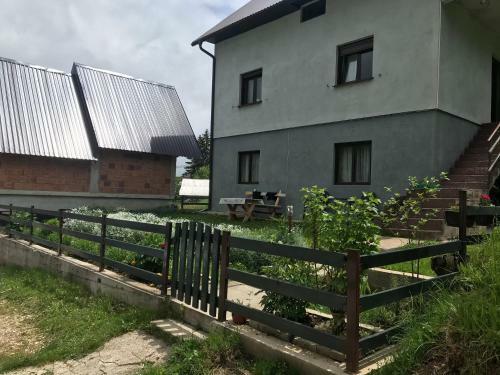 Hostal Underwoods ?abljak Guesthouse