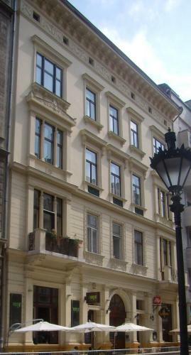 Danube Bridge Apartments