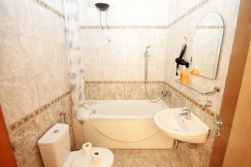 Apartment With Pool Tomic Boka Bay
