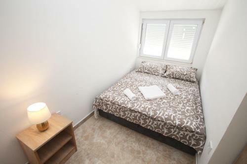 Apartment With Pool Tomic Boka Bay