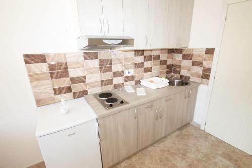 Apartment With Pool Tomic Boka Bay