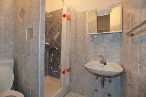 Sea View Apartments Milenko