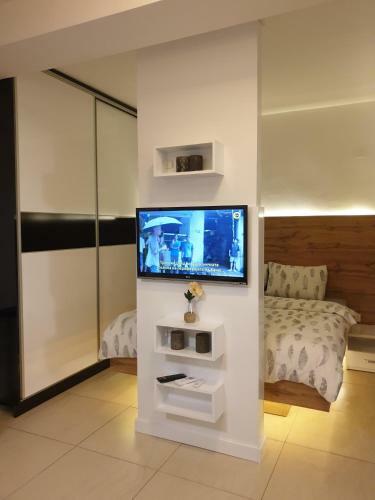 Sky Apartments Special