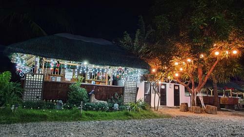 Albergue Coriz Beach Resort