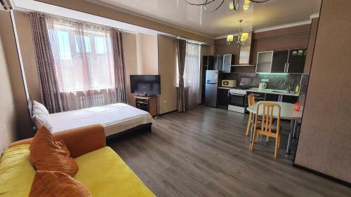 Orange Apartment With Panoramic View
