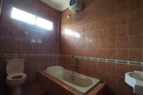 Hotel Akbar Syariah Banyumas Redpartner