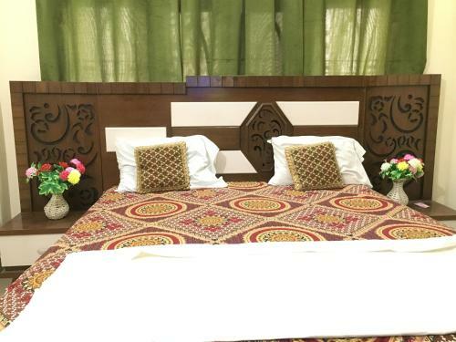 Hostal Embassy Guest House