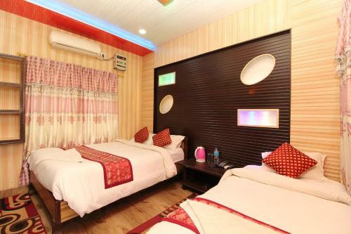 Hotel Sauraha Boutique Resort